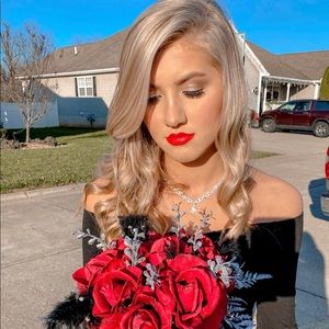 Meet your Posher, Ava